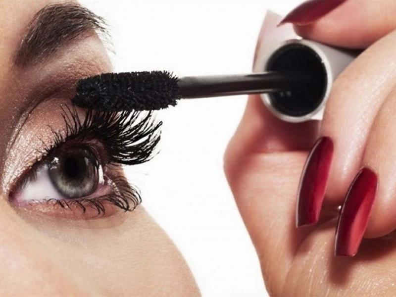 Makeup til forstørrede øjne: trin-for-trin-billeder