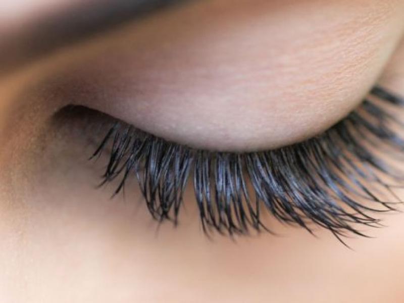Tab af øjenvipper: årsager til problemet og behandling